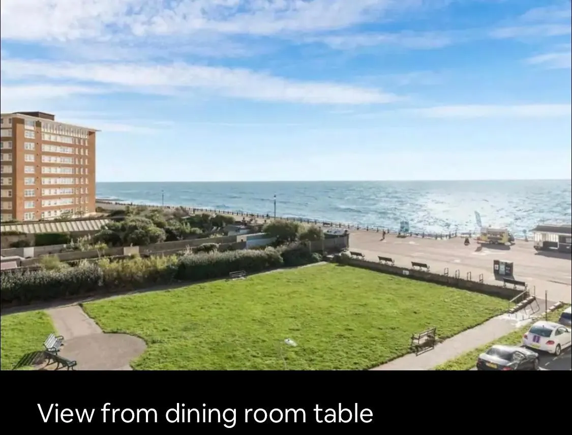 Apartment Uninterrupted Sea View Hove Seafront, Home From Home